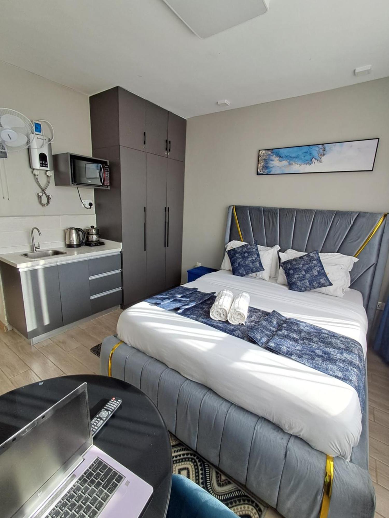 Favorite Staycation By Janice - Modern Comfort Near Airport Nairobi Luaran gambar